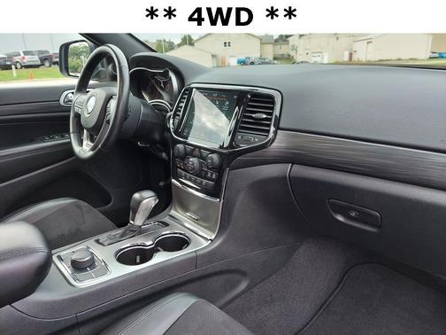 2022 Jeep Grand Cherokee Laredo