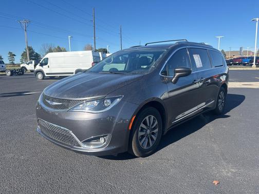 2020 Chrysler Pacifica Touring-L Plus