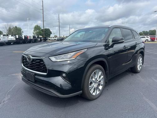 2022 Toyota Highlander Limited