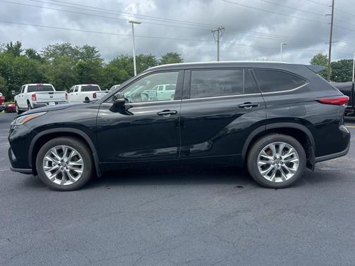 2022 Toyota Highlander Limited