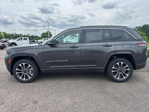 2025 Jeep Grand Cherokee Overland