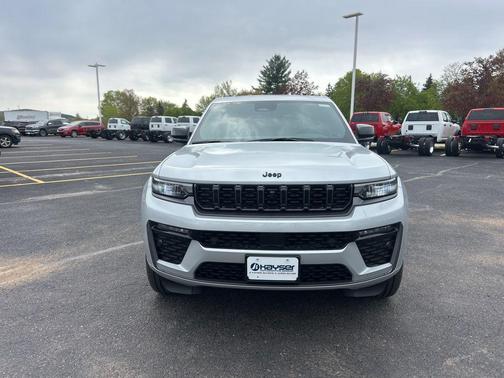 Silver Zynith 2026 Jeep Grand Cherokee L Limited