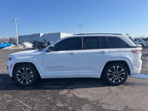 2023 Jeep Grand Cherokee Overland