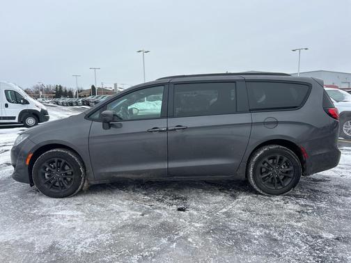 2020 Chrysler Pacifica L