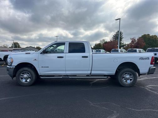 2020 RAM 2500 Tradesman Crew Cab 4X4 8' Box