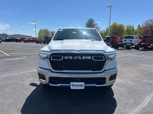 Bright White Clearcoat 2026 RAM 1500 Big Horn/Lone Star