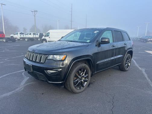 2021 Jeep Grand Cherokee Laredo