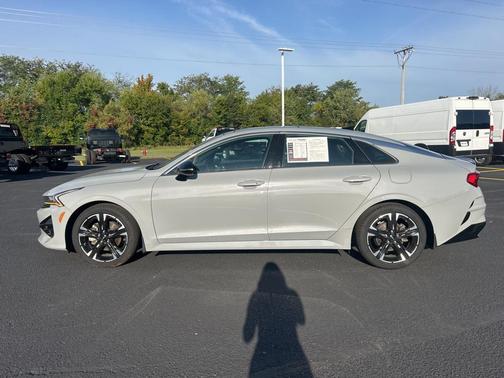 2022 Kia K5 GT-Line