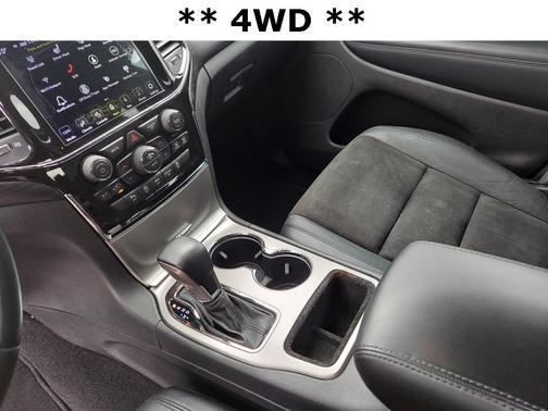 2021 Jeep Grand Cherokee Laredo