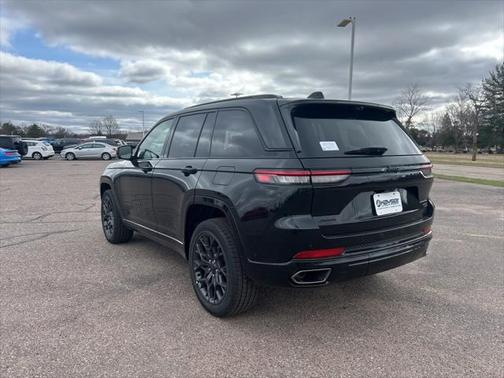 2025 Jeep Grand Cherokee Summit