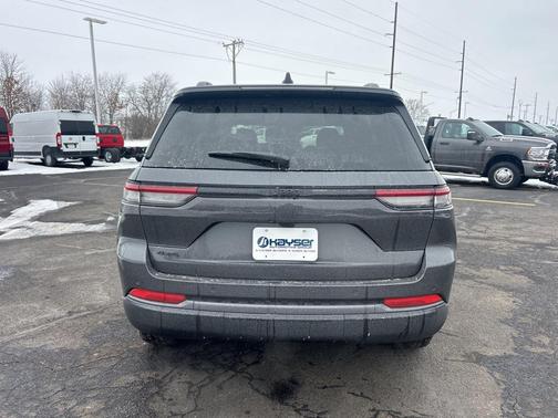 2026 Jeep Grand Cherokee Altitude