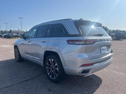 2025 Jeep Grand Cherokee Overland
