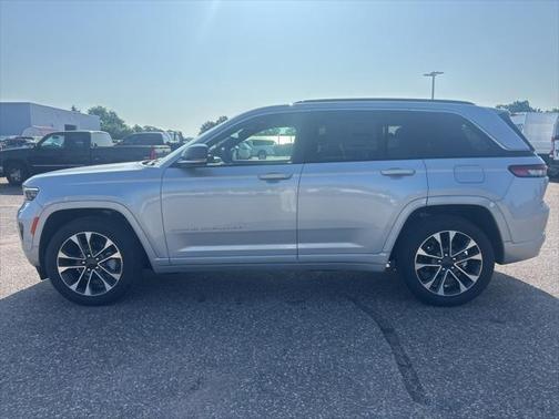 2025 Jeep Grand Cherokee Overland