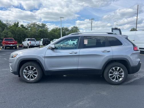 2021 Jeep Cherokee Latitude Lux