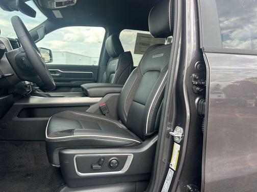 Granite Crystal Metallic Clearcoat 2026 RAM 1500 Laramie