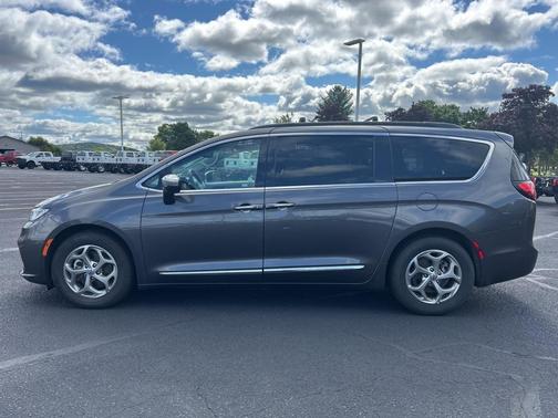 2023 Chrysler Pacifica Limited