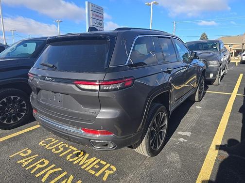 2023 Jeep Grand Cherokee Overland