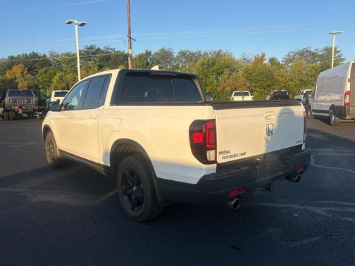 2022 Honda Ridgeline Black