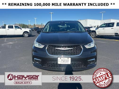 2024 Chrysler Pacifica Touring L