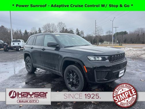 Diamond Black Crystal Pearlcoat 2026 Jeep Grand Cherokee Altitude