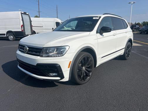 2020 Volkswagen Tiguan 2.0T SE R-Line Black