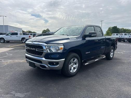 Patriot Blue Pearlcoat 2022 RAM 1500 Big Horn/Lone Star