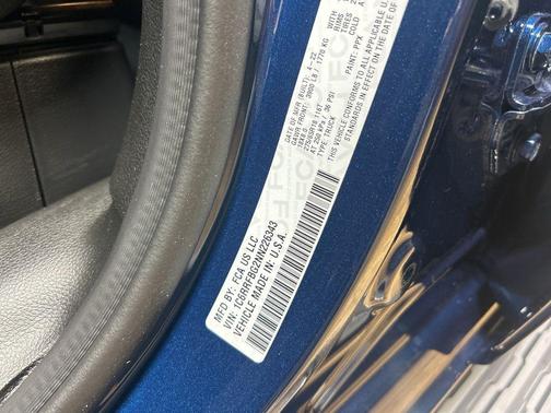 Patriot Blue Pearlcoat 2022 RAM 1500 Big Horn/Lone Star