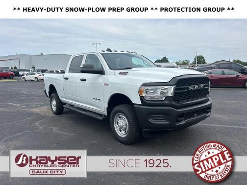 Bright White Clearcoat 2022 RAM 2500 Tradesman Crew Cab 4x4 6'4' Box