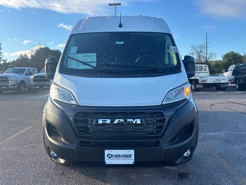 2025 RAM ProMaster 2500 Tradesman