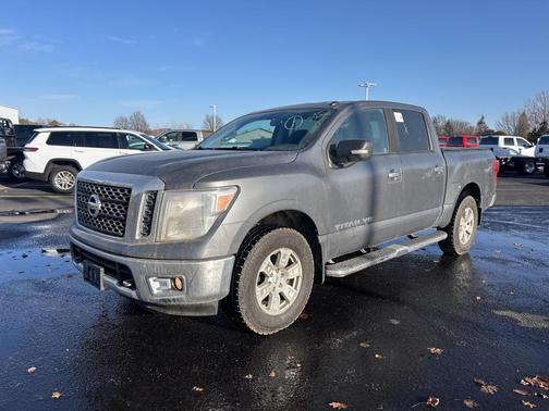2018 Nissan Titan SV