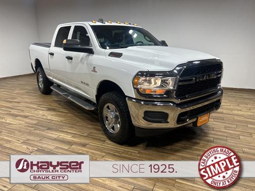 2021 RAM 2500 Tradesman Crew Cab 4x4 6'4' Box