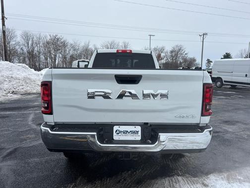2026 RAM 3500 Tradesman Crew Cab 4x4 8' Box
