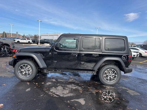Black Clearcoat 2026 Jeep Wrangler Sport S