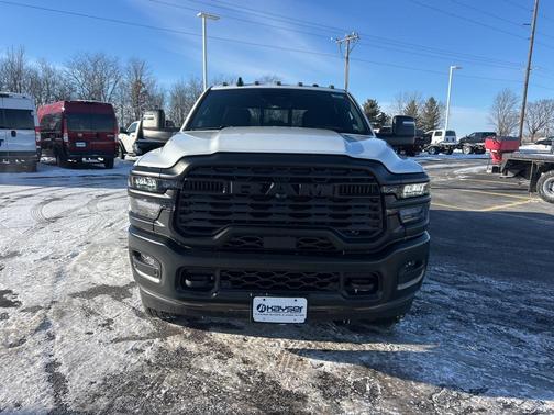 2026 RAM 3500 Tradesman Crew Cab 4x4 8' Box