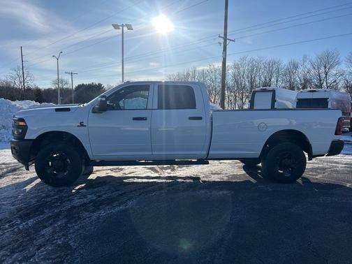 2026 RAM 3500 Tradesman Crew Cab 4x4 8' Box