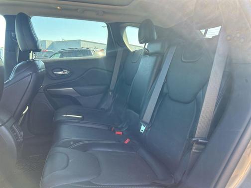 Light Brownstone Pearlcoat 2021 Jeep Cherokee Limited