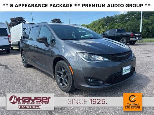 2018 Chrysler Pacifica Touring-L