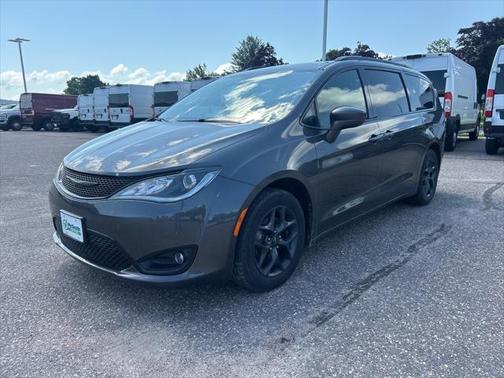 2018 Chrysler Pacifica Touring-L