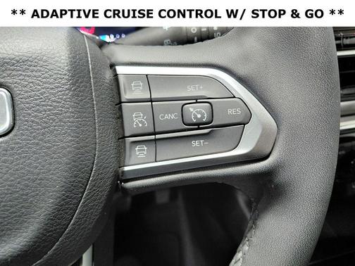 Diamond Black Crystal Pearlcoat 2023 Jeep Compass Limited