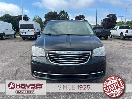 2014 Chrysler Town & Country Touring