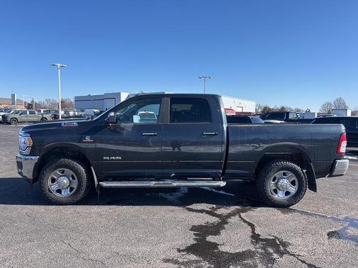 2019 RAM 3500 Big Horn Crew Cab 4x4 6'4' Box