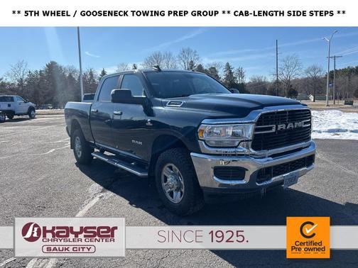 2019 RAM 3500 Big Horn Crew Cab 4x4 6'4' Box