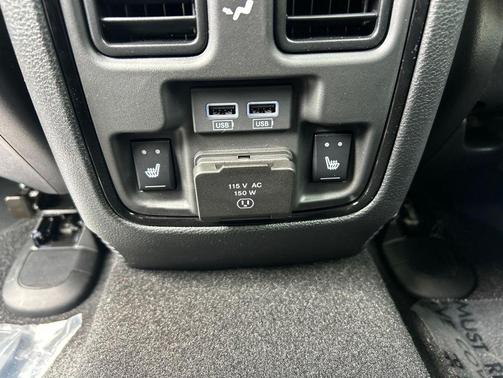 DB Black Clearcoat 2026 Dodge Durango GT Plus