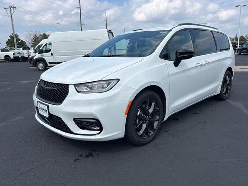 2026 Chrysler Pacifica Limited