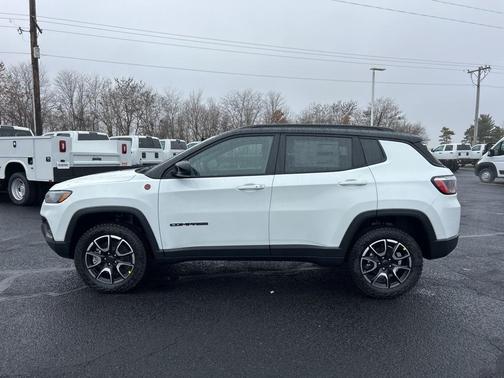 2026 Jeep Compass Trailhawk