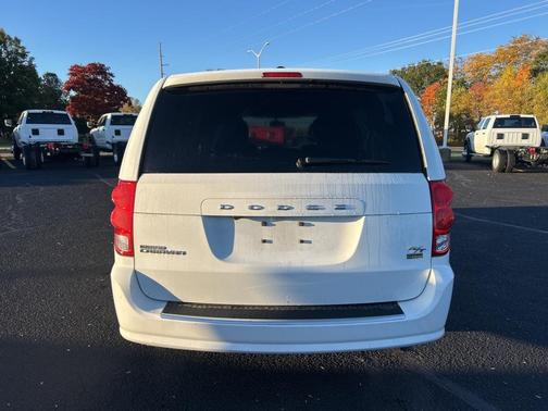 2016 Dodge Grand Caravan R/T