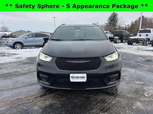 2026 Chrysler Pacifica L