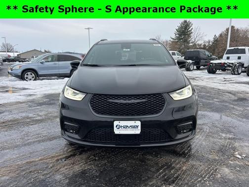 2026 Chrysler Pacifica L