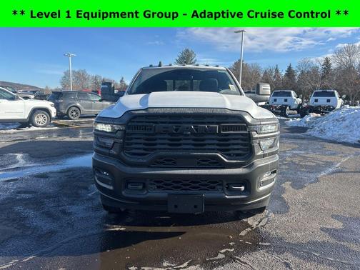 2026 RAM 3500 Tradesman Crew Cab 4x4 8' Box