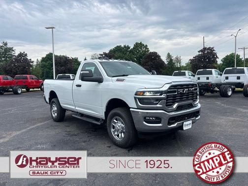 Bright White Clearcoat 2026 RAM 2500 Tradesman Regular Cab 4x4 8' Box